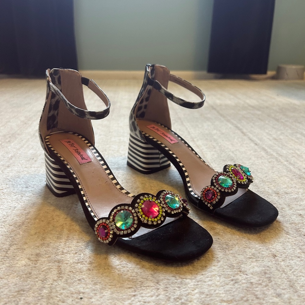Vintage Betsey Johnson heeled sandals